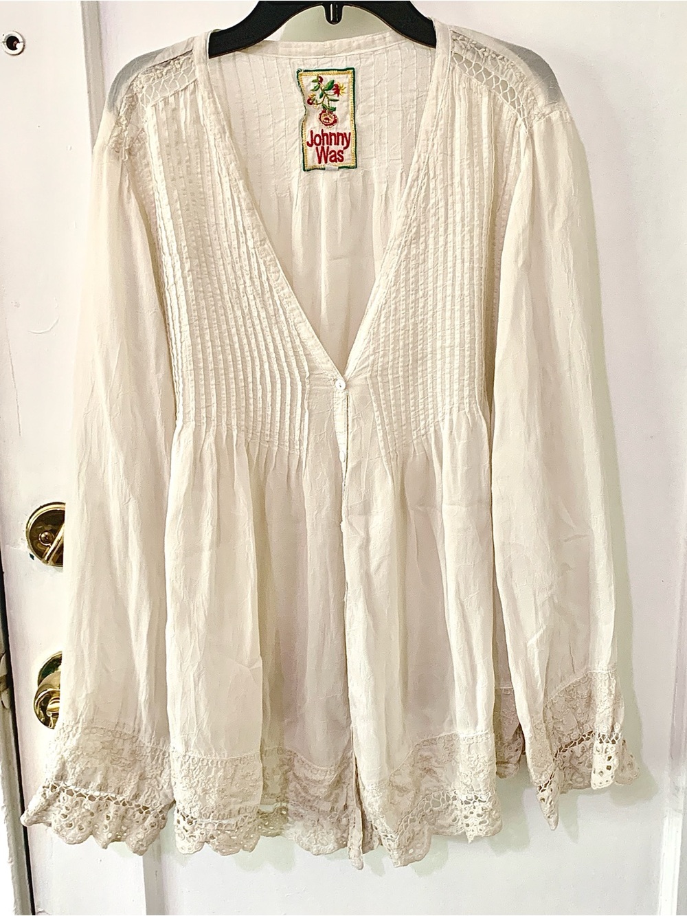 Johnny Was White Pintuck Pleated Crochet Lace Trim Cotton Gauze Blouse